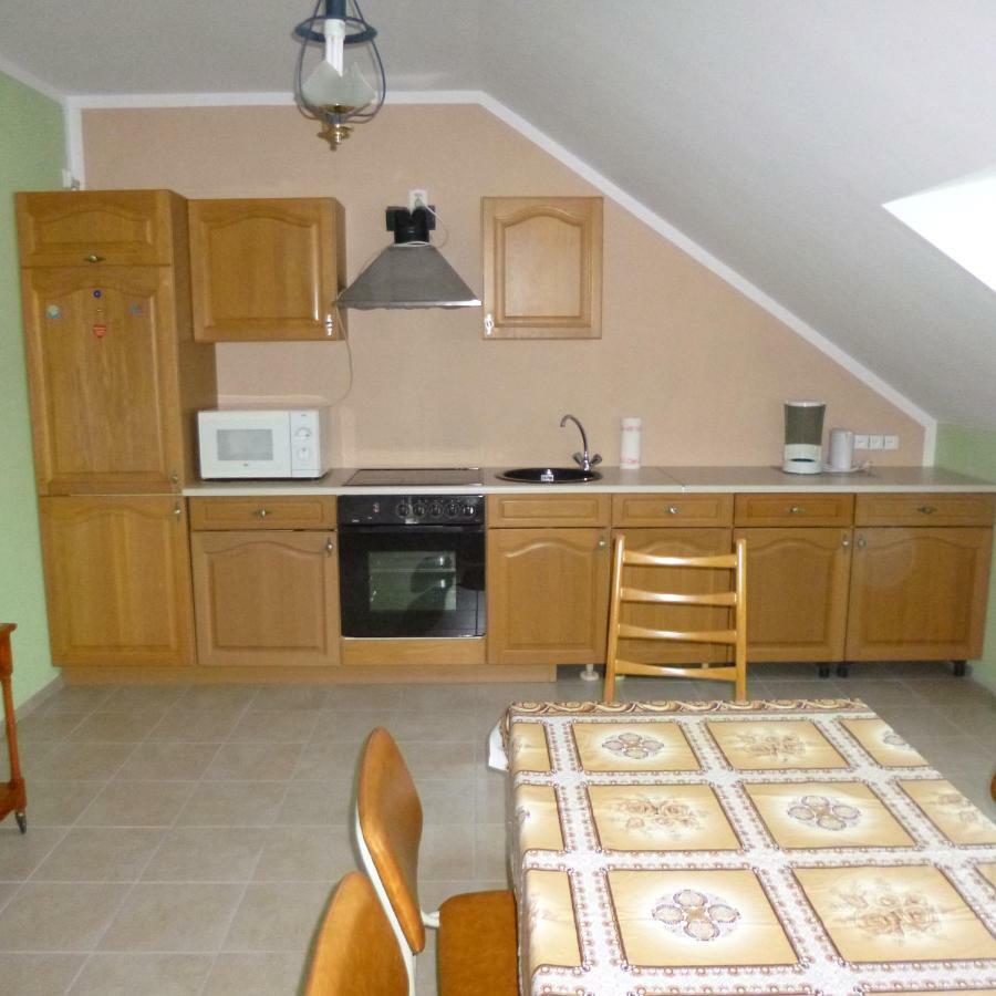 Der Kleine Bauernhof Keine Arbeiter Zadnych Pracownikow Apartman Lubiatow  Kültér fotó