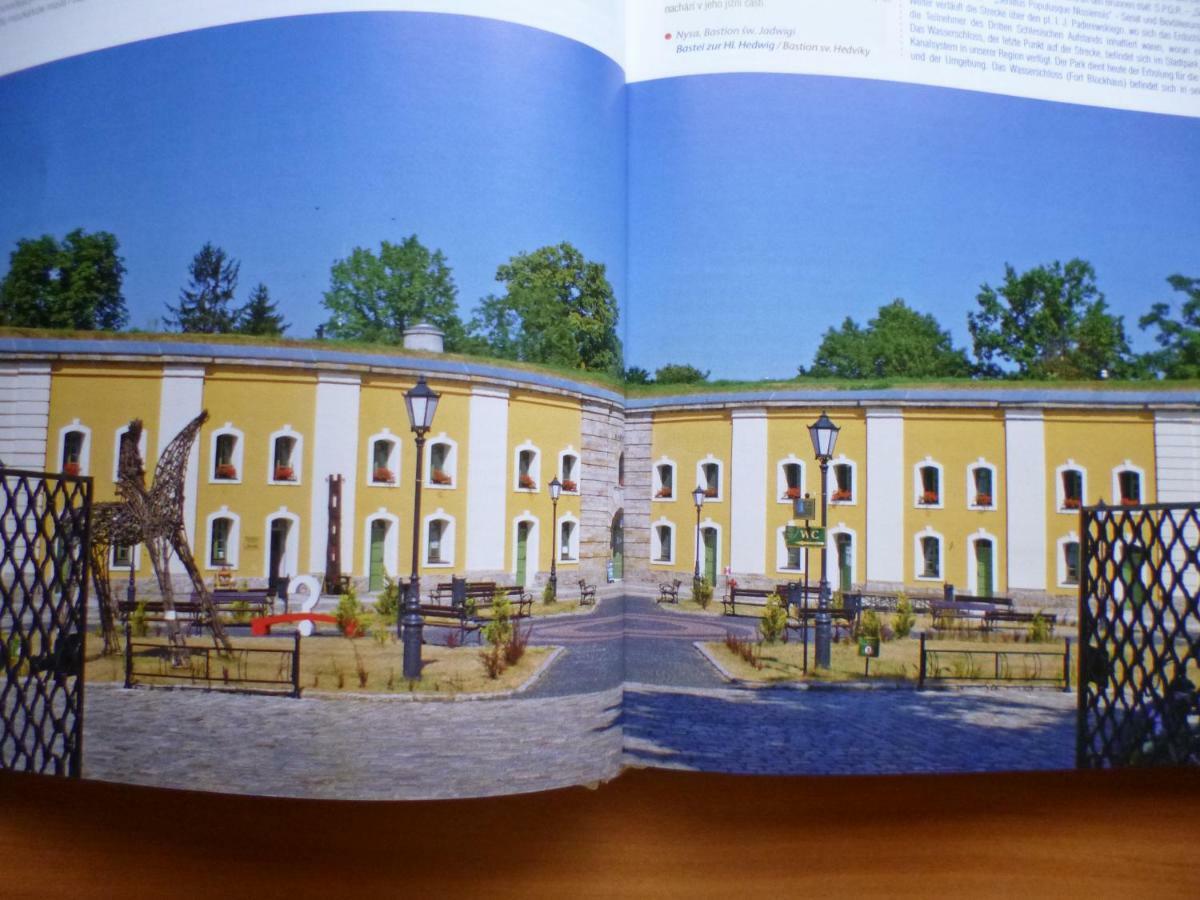 Der Kleine Bauernhof Keine Arbeiter Zadnych Pracownikow Apartman Lubiatow  Kültér fotó