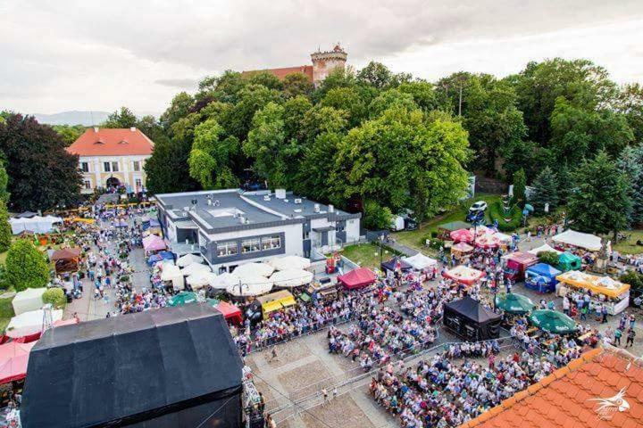 Der Kleine Bauernhof Keine Arbeiter Zadnych Pracownikow Apartman Lubiatow  Kültér fotó