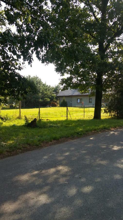 Der Kleine Bauernhof Keine Arbeiter Zadnych Pracownikow Apartman Lubiatow  Kültér fotó